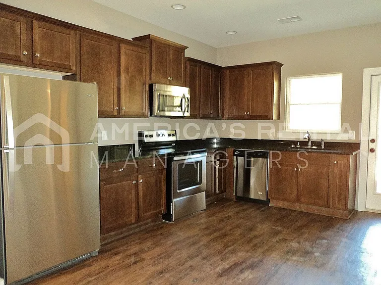 5589 Park Side Rd — Photo 5