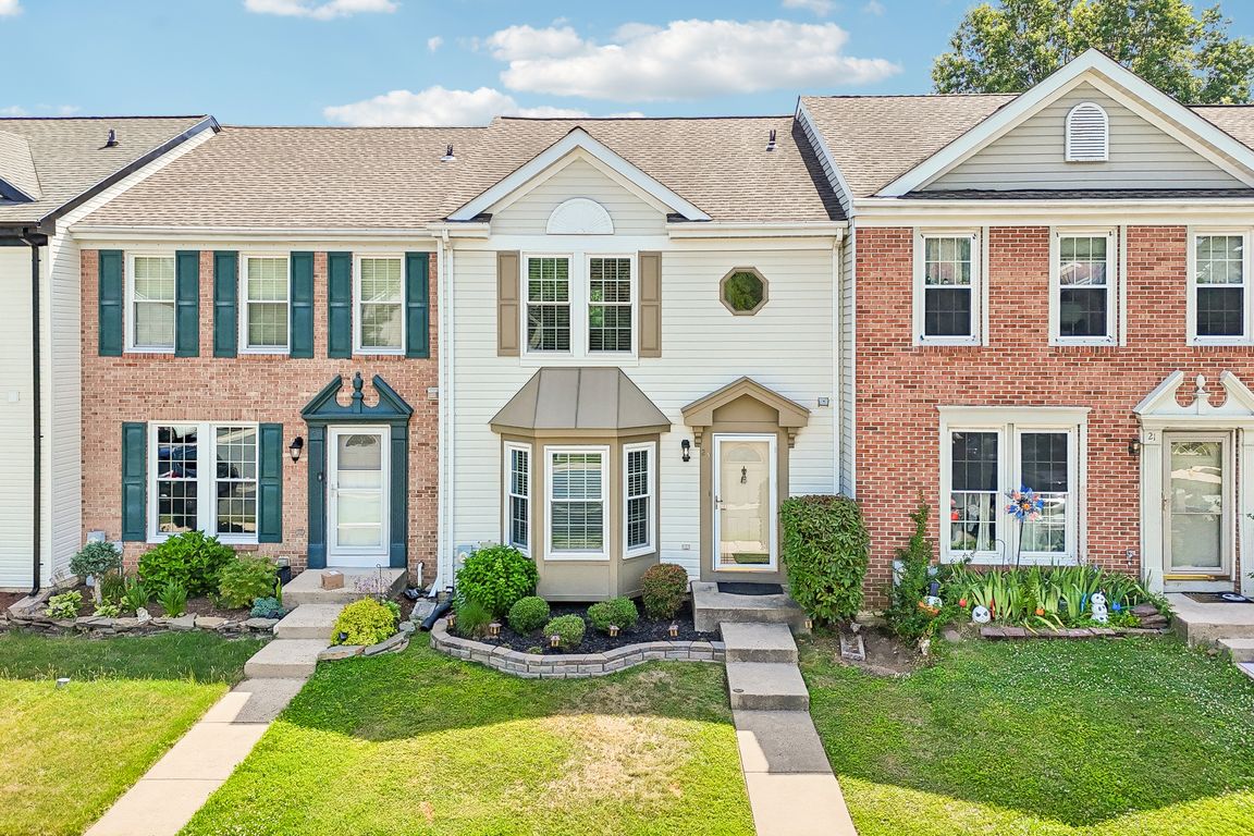 Ashmill Ct-S0307-036.jpg
