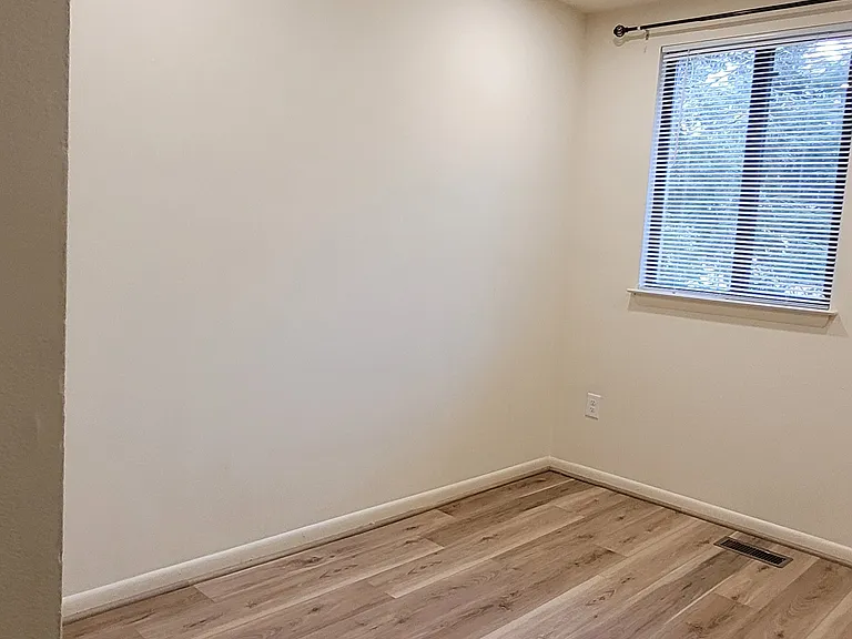 516 Welsh Rd — Photo 15