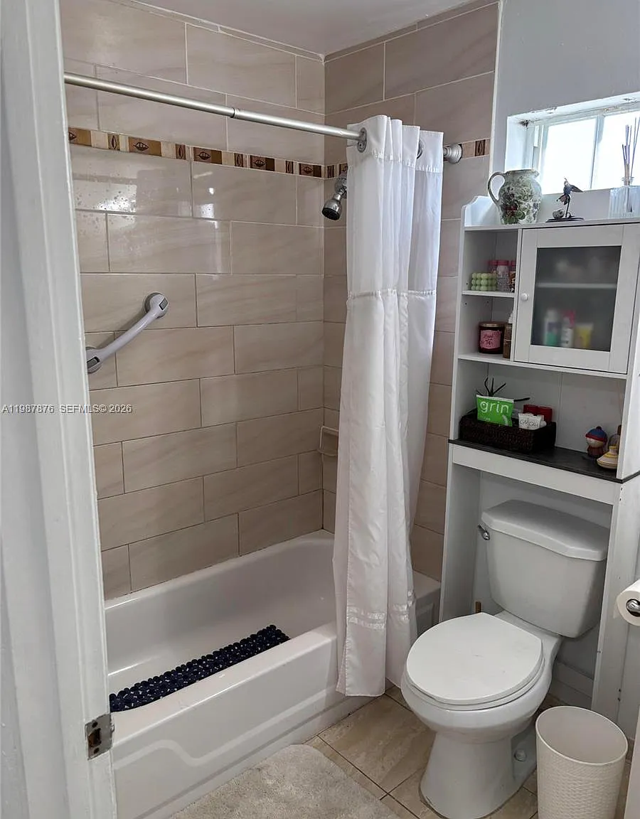 Clairemont Village Condo — Photo 3