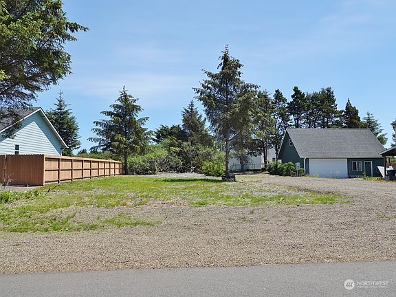4th image of 309 N Wynoochee Drive SW