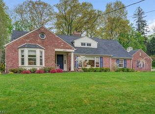 465 Ridgewood Rd, Maplewood, NJ 07040