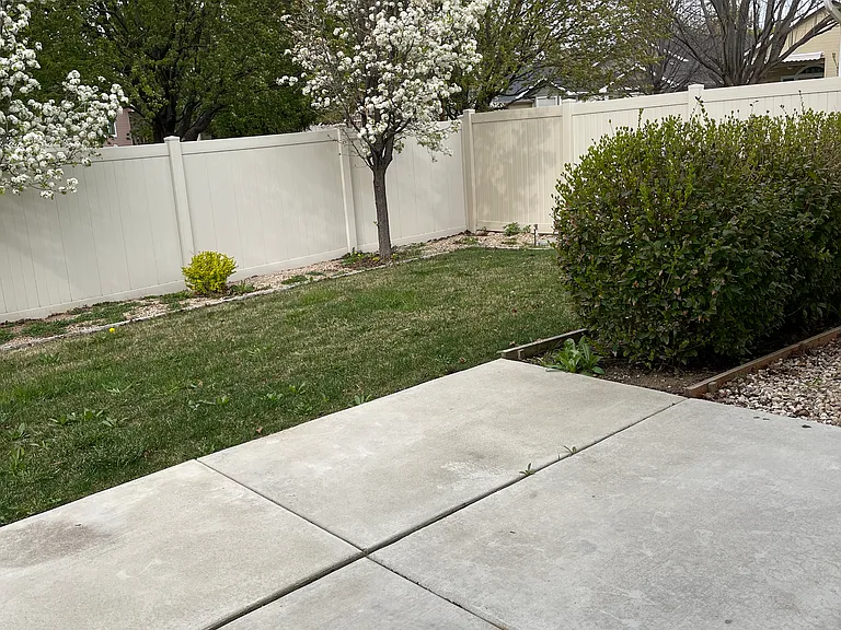 236 E Bluelark Ct — Photo 29