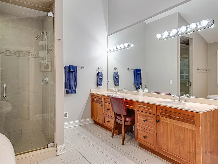 420 Ravine Park Dr — Photo 23