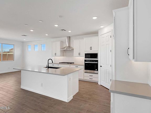 4th image of 14782 W EL CORTEZ Place