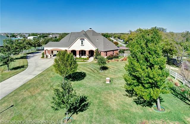 1st image of 1800 Willow Springs Ct
