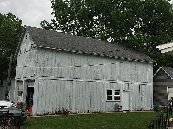 Grainery/Four Car Garage
