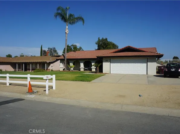 5437 Bluff St, Norco, CA 92860