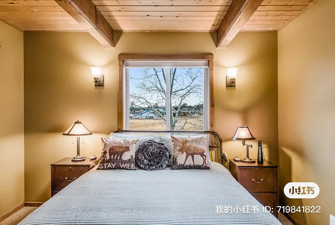 4 bed, 1604 sqft, $2,345 — Photo 4