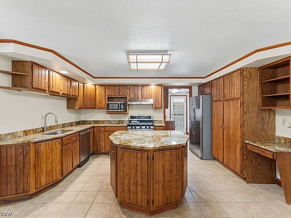 4th image of 981 Worton Park Dr