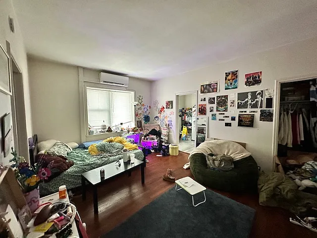 118 1/2 S Dubuque St #8 — Photo 4