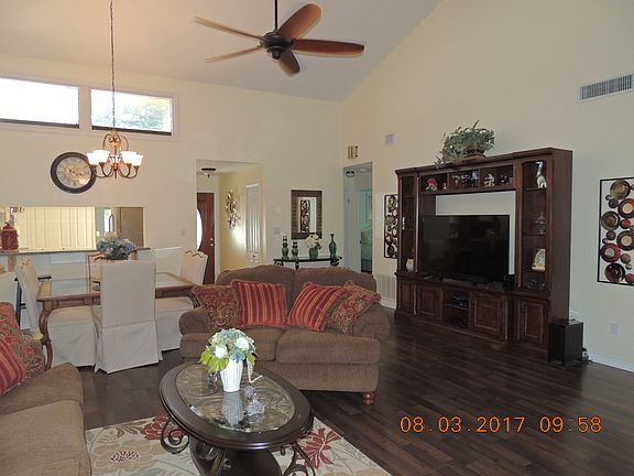 4th image of 160 Fallwood St