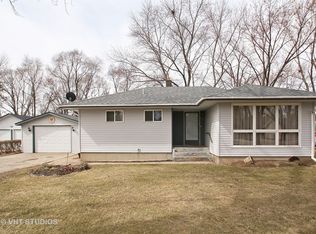 9605 Cincinnati Dr, Machesney Park, IL 61115