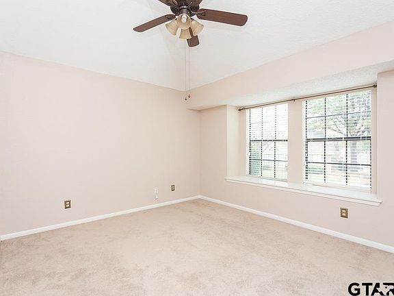 4th image of 1767 Eaglewood Dr