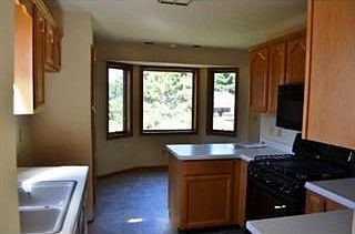 4th image of 26151 Glen Oak Dr