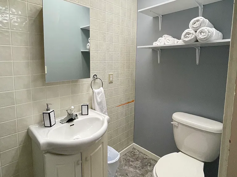 2313 Central Ave #10 — Photo 7