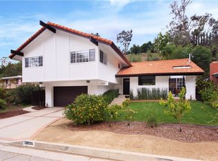 22926 Cass Ave, Woodland Hills, CA 91364