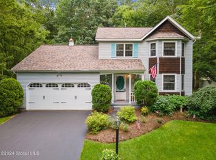 21 Damascus Dr, Gansevoort, NY 12831