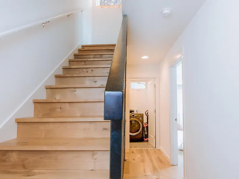 620 10th Ave E #620E — Photo 19