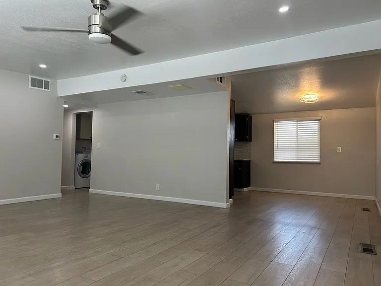 1605 N Norma St — Photo 3