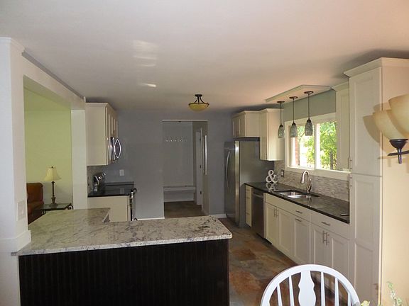 5th image of 23869 Lynwood Dr