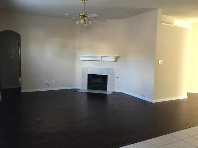 2nd image of 2113 Fountain Dr