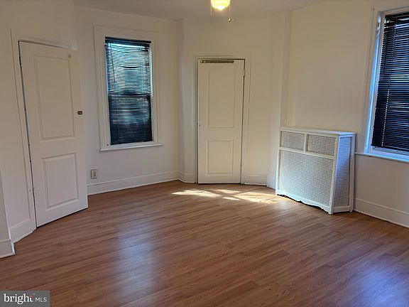 4th image of 7058 Saybrook Ave