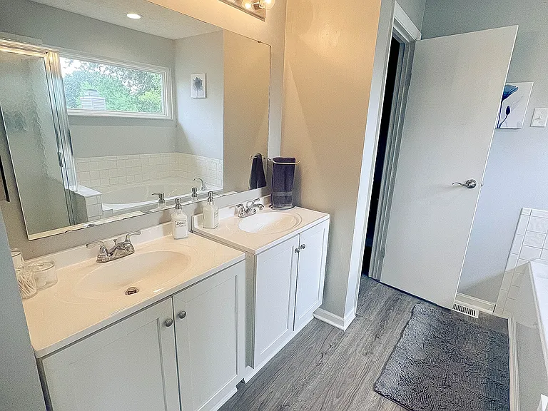 Dawson Dr — Photo 18