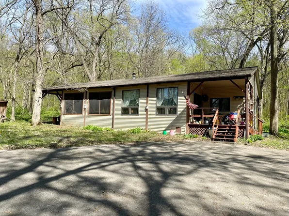 13364 Three Mile Rd, Savanna, IL 61074