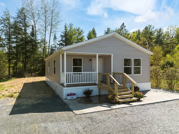 11 Cookson Road, Burnham, ME 04922