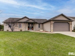 5008 Mountain View Dr, Springfield, IL 62711