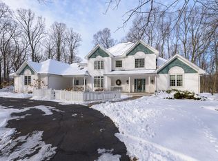 15100 Marshfield Rd, Hickory Corners, MI 49060