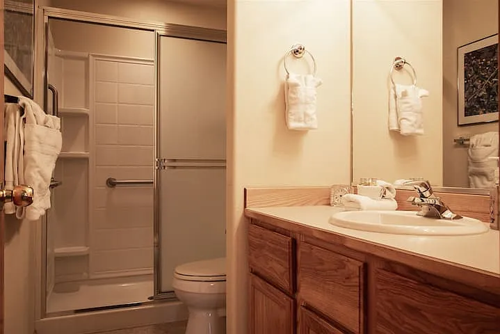 8868 N Huntington Ct — Photo 8