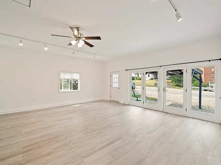 15 Rockland House Rd #A — Photo 5
