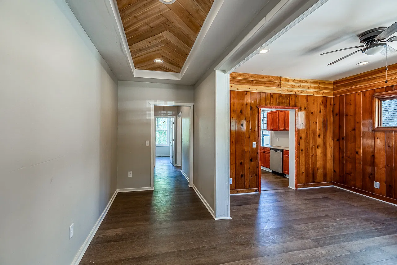 2 bed, $1,375 — Photo 3