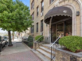 42 Van Wagenen Ave #10, Jersey City, NJ 07304