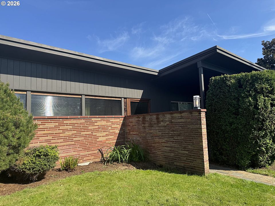 1st image of 125 Farview Dr