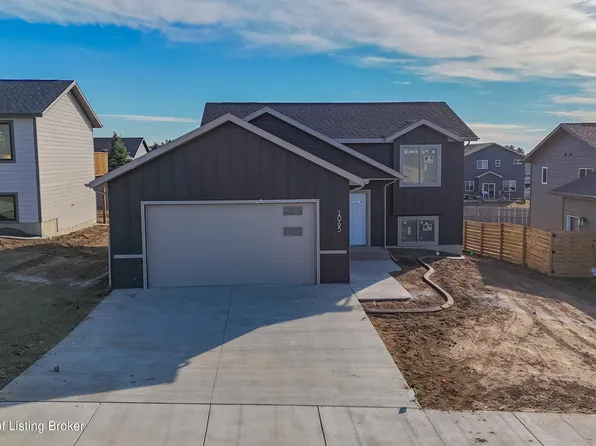 1065 Jerry Ln, Dickinson, ND 58601