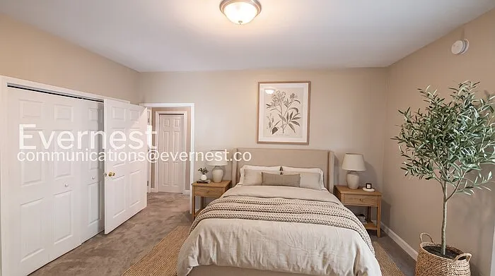 1 bed, 1.0 bath, 700 sqft, $1,045 — Photo 2