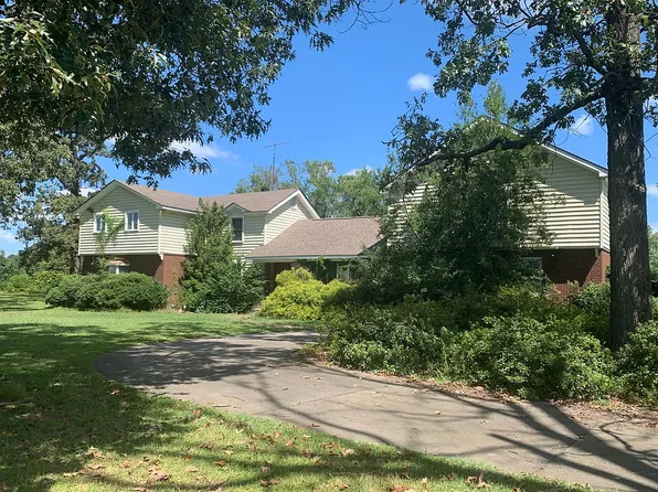 7122 Stantonsburg Rd, Farmville, NC 27828