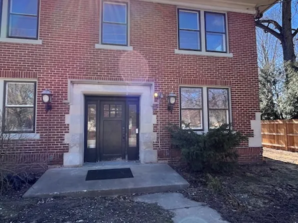 1001 Kirkwood Ave, Iowa City, IA