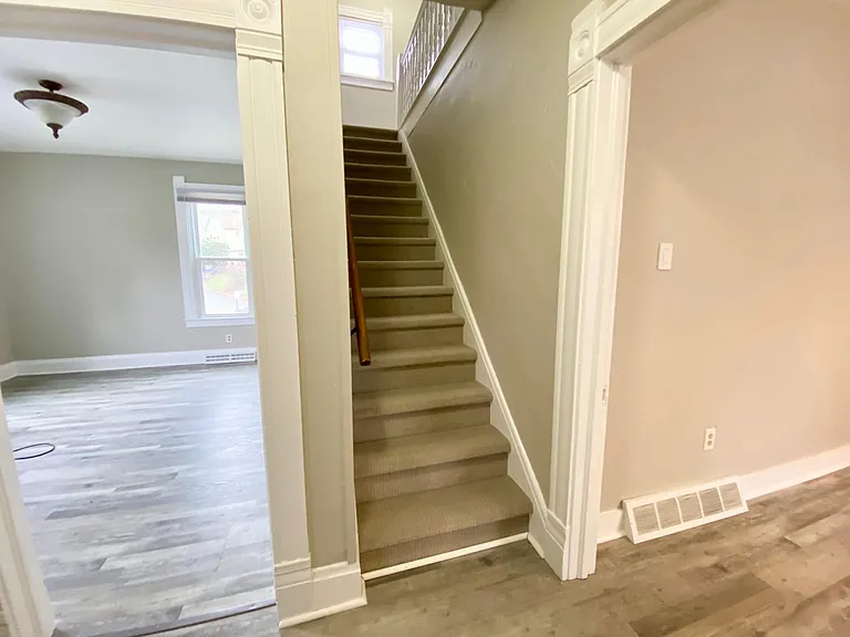 415 Brown Ave — Photo 10