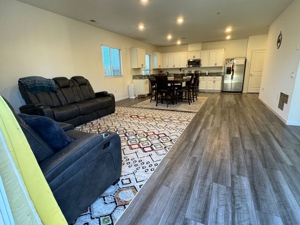 12816 Herringbone Way