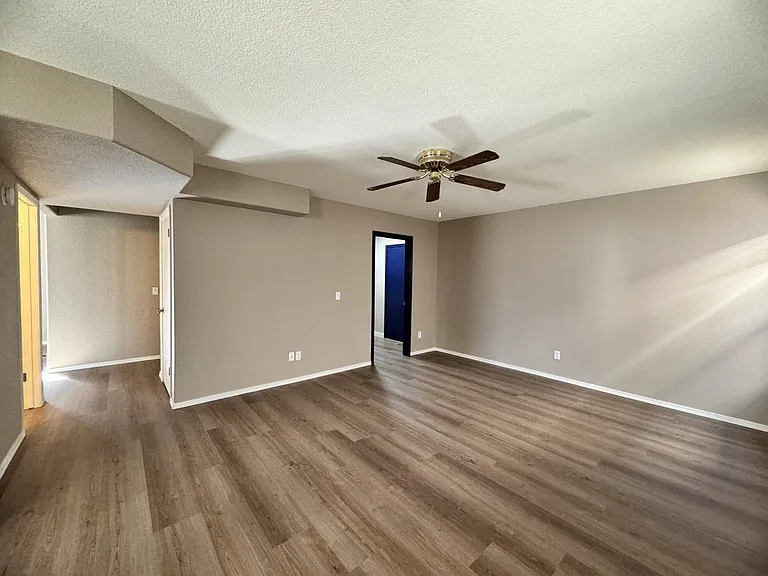 10453 N 76th Dr — Photo 34