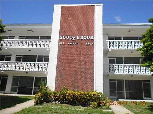 1st image of 300 S Luna Ct APT 11