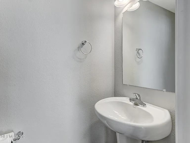 11278 Margarets Landing Pl — Photo 17
