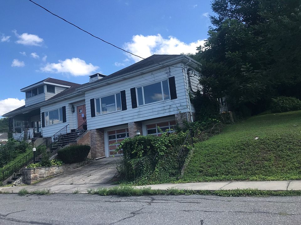571 E Center St, Nesquehoning, PA 18240 Zillow