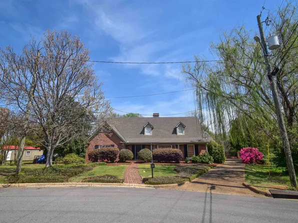 8 Terriwood Dr, Tuscaloosa, AL 35401