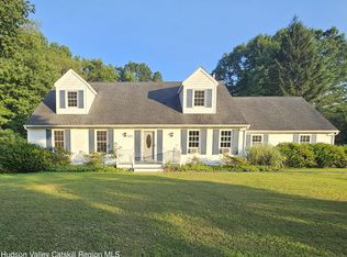 66 Grandview Dr, Valatie, NY 12184