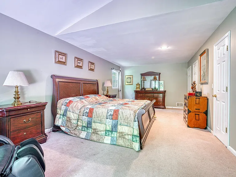 31 Shepard Way — Photo 14